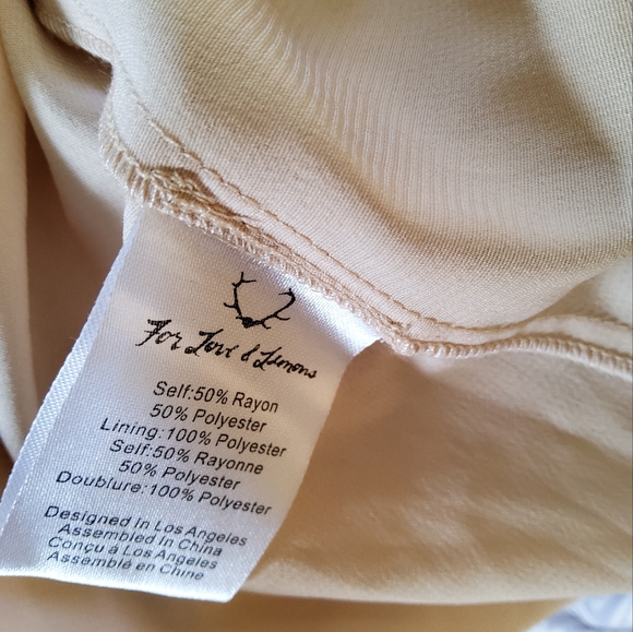 🍋For Love and Lemons Mini Length Nude V-Neck Slip - MEDIUM - Picture 8 of 11